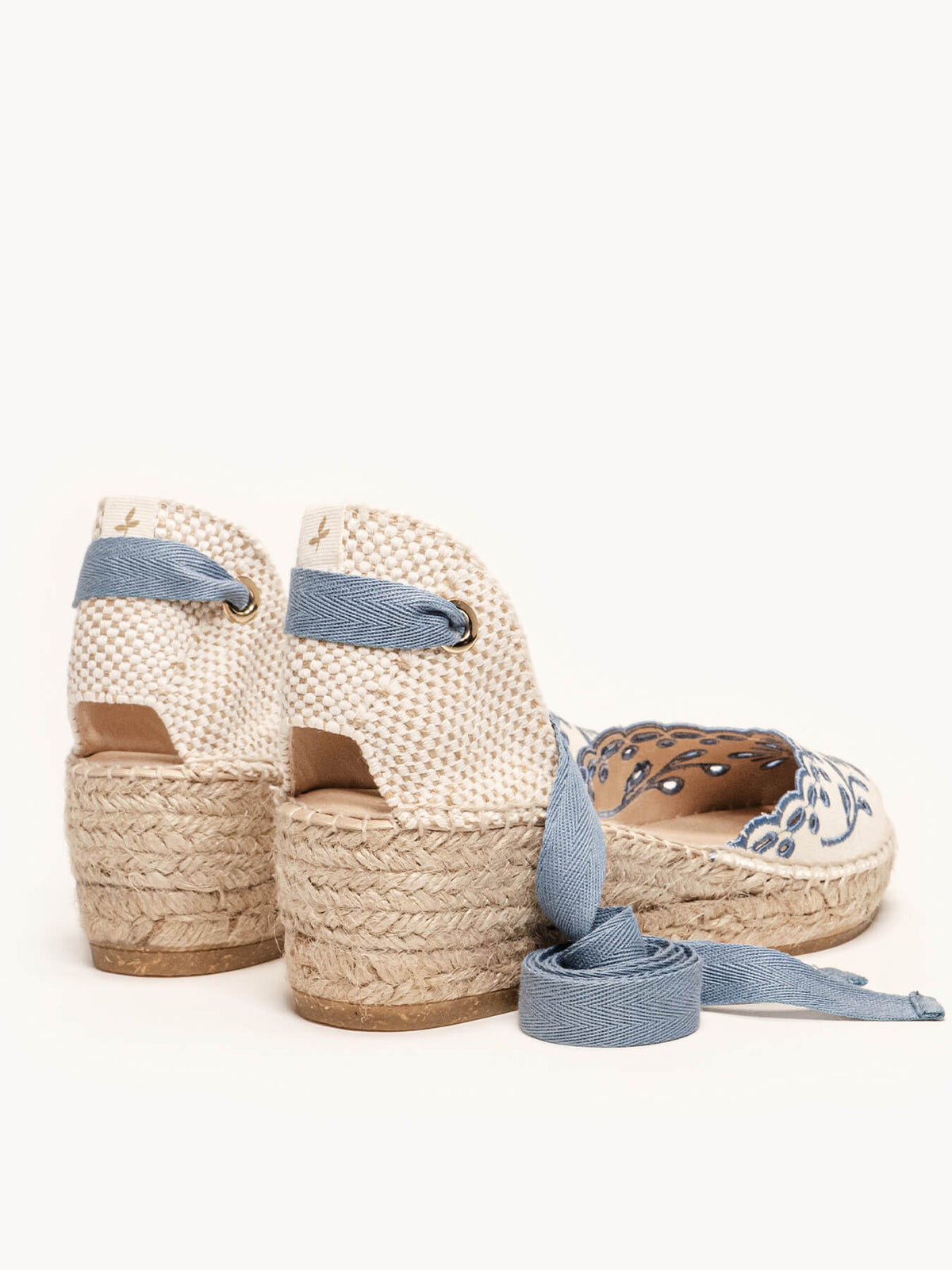 Alhamas Romero canvas (heel options)